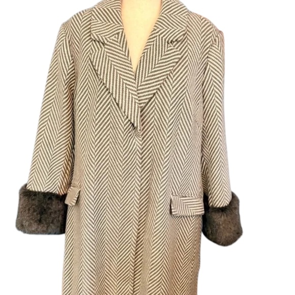 🧥 Lane Bryant Women’s Gray Herringbone Snap-Front Coat – Size 26/28 - Picture 4 of 13
